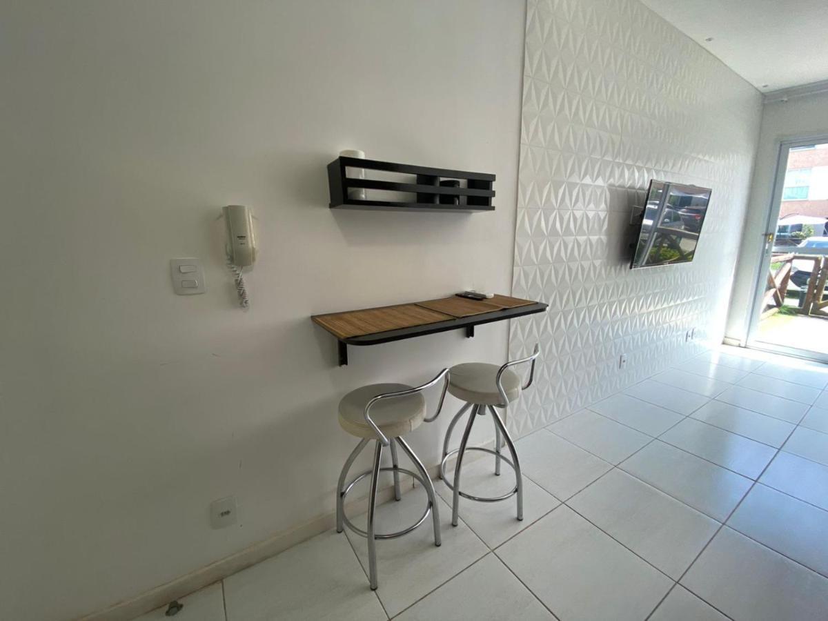 Flat Terreo Muro Alto Clube Com Sala Reversivel Segundo *