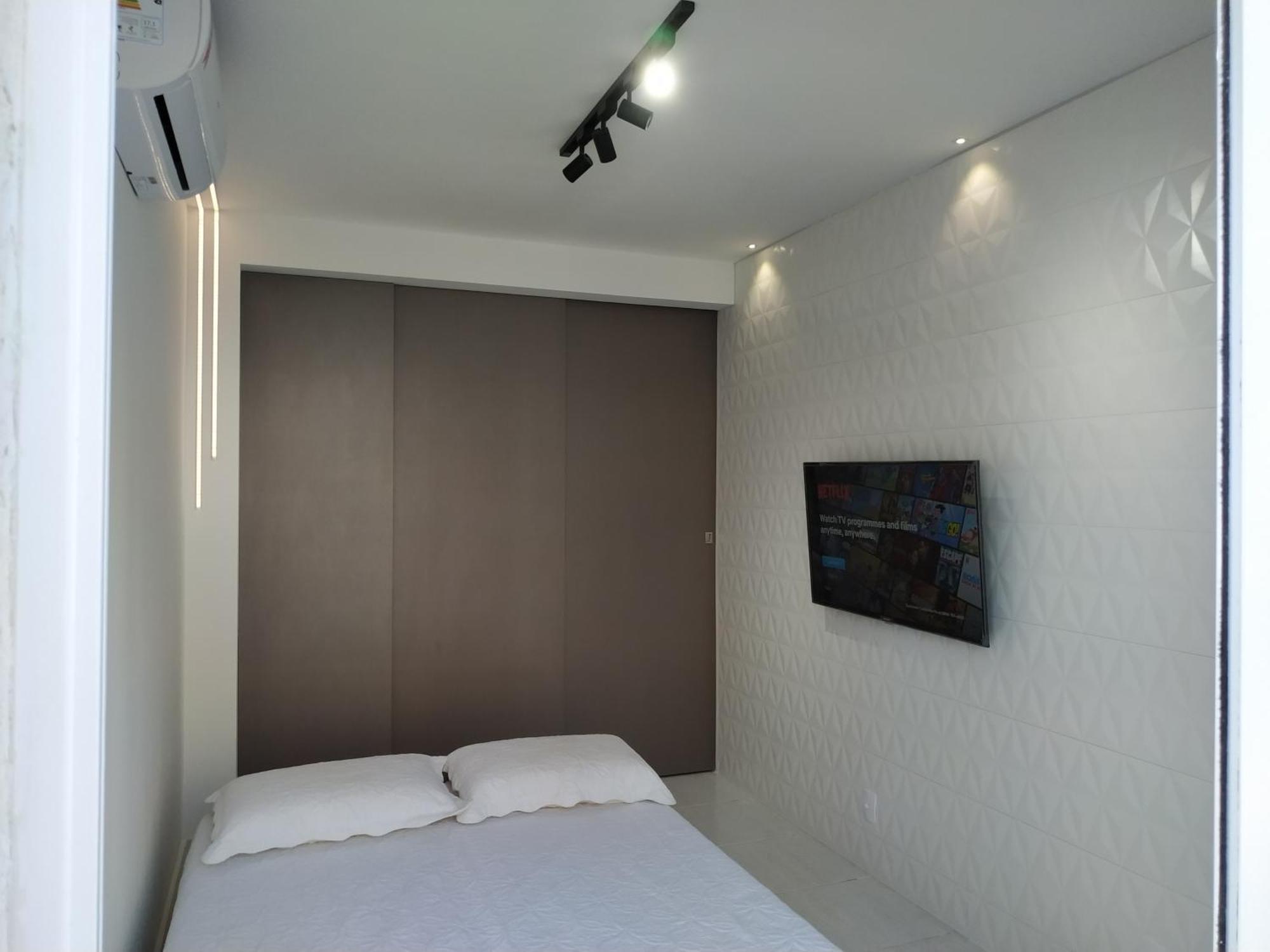 Flat Terreo Muro Alto Clube Com Sala Reversivel Segundo Apartment